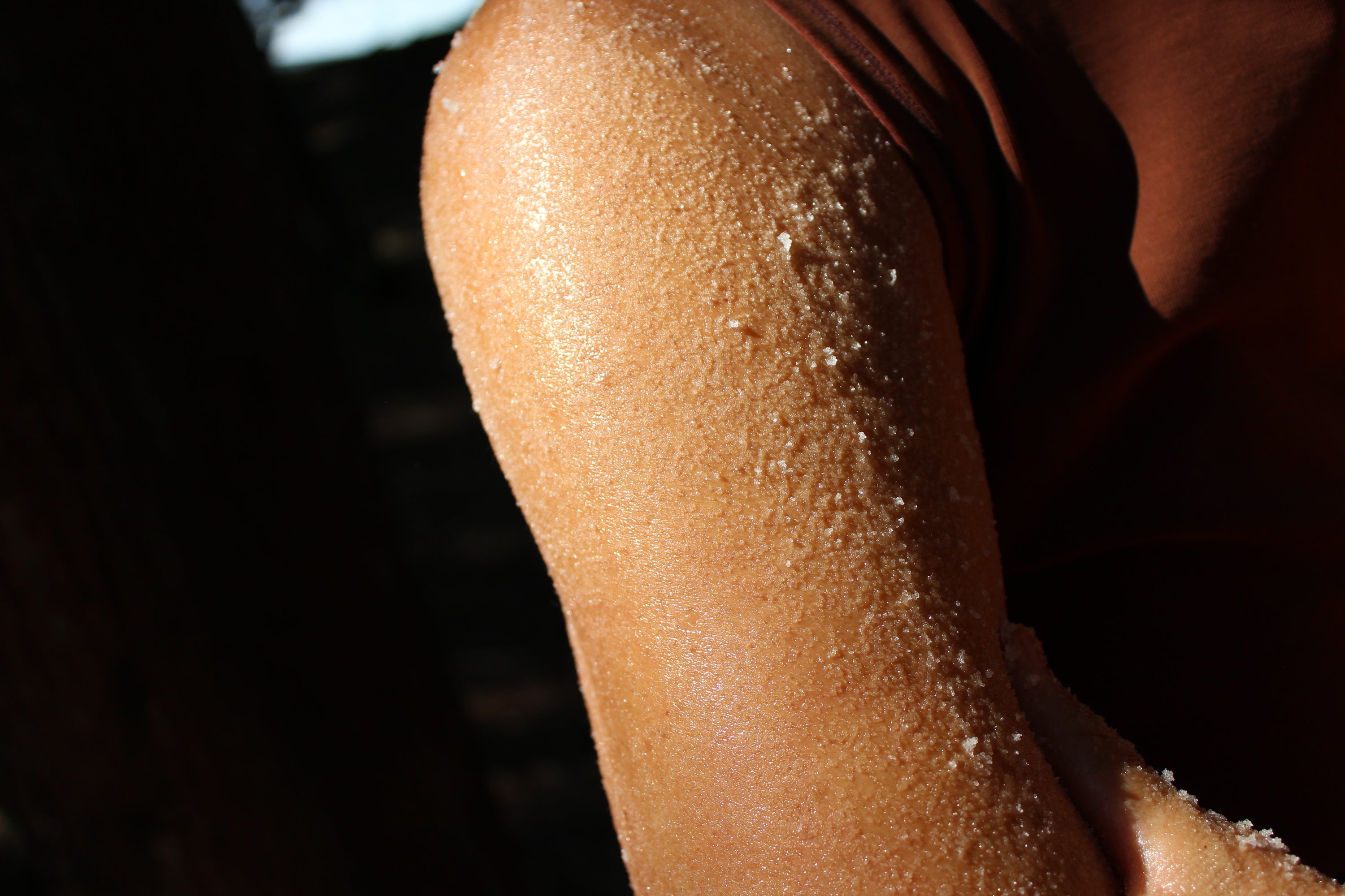 Organic Body Scrub for Glowing Skin: Exfoliate Naturally